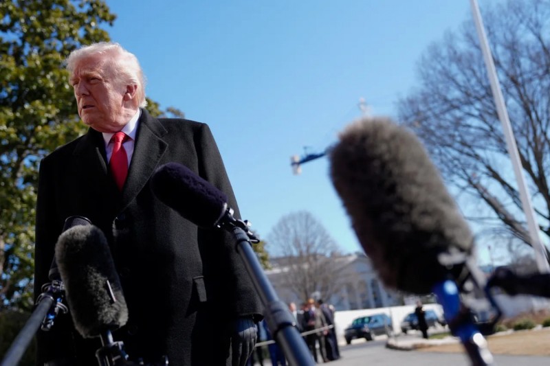 އީރާނާ އެކު ކުރާ މަޝްވަރާތައް ނާކާމިޔާބުވެއްޖެ ނަމަ، އިތުރު މަނަވަރުތައް ފޮނުވާނަން: ޓްރަމްޕް