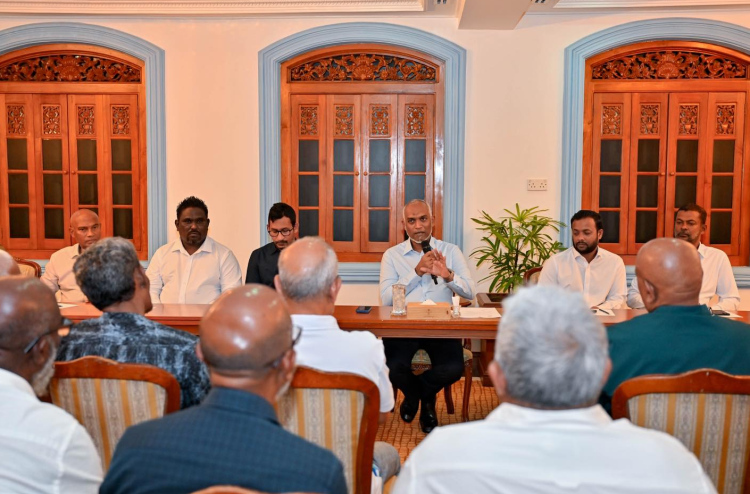 މާލެހިޔާ/ ސިނަމާލެ ފްލެޓުތަކުގެ ޖޫރިމަނާ މާފުކޮށް، ފައިސާގެ އިނާޔަތެއް ދޭން ރައީސް ނިންމަވައިފި