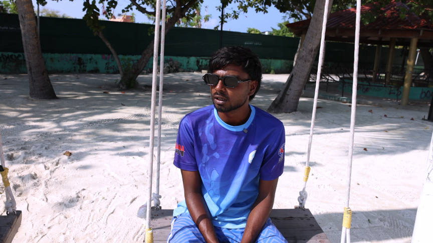 ބިންދާލި ރާޅުން އަރައިގަތީ ހެވިފައި ކޮޅަށް ހުރެ