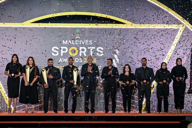 މޮޅު އެތުލީޓުންނަށް ދީމާ، މުންސިފް، އަޒްނީން އަދި އީމާ