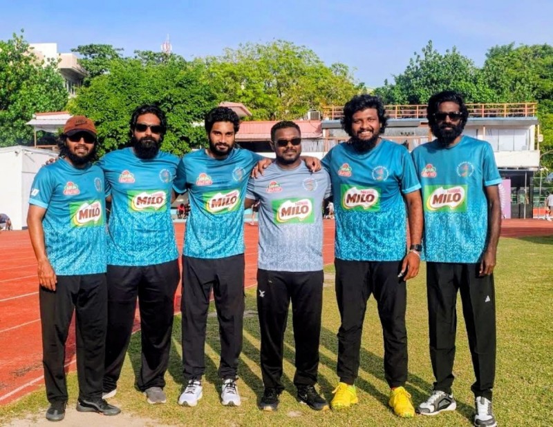 ސަތާރަ ވަރަކަށް އަހަރުފަހުން ޝާކާއާއި ޝިޔަޅޭ ކްރިކެޓު ދަނޑަށް