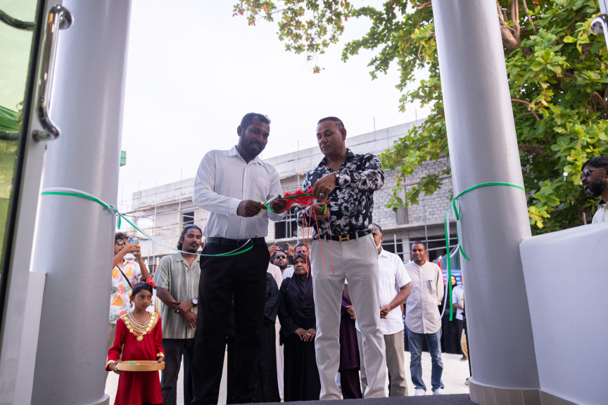 ދަތުރުވެރީންނަށް ޚާއްސަކޮށް ކެނދިކުޅުދޫ ބަނދަރުމަތީގައި ސިޔާމްގެ މަންމާފުޅުގެ ނަމުގައި މިސްކިތެއް