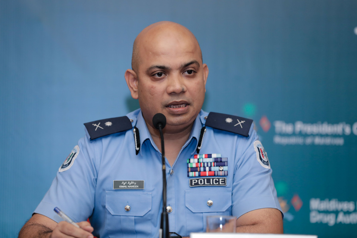 ކުޑަވަގުތުކޮޅެއްގެ ތެރޭ ފަރުހާދު އަތުން މަސްއޫލިއްޔަތުތައް ނަގައި އެކްޓިންގ ޕޮލިސް ކޮމިޝަނަރުކަން ނަވީންއަށް!