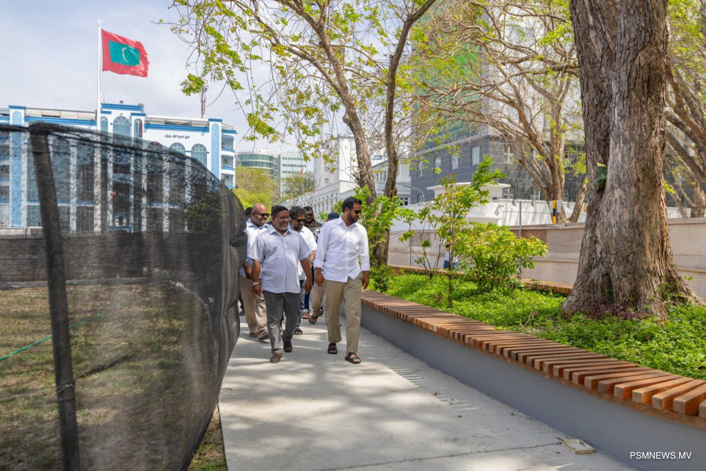 މަރާމާތަށް ބަންދުކޮށްފައި އޮތް ޖުމްހޫރީ މައިދާން ވަގުތީގޮތުން ހުޅުވާލައިފި