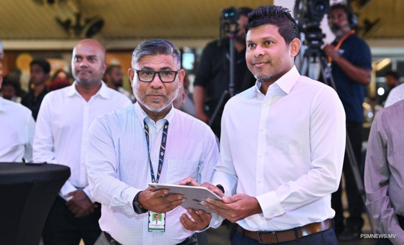 ފޮޓޯ: ވީއައިއޭގެ ޑޮމެސްޓިކް ޓާމިނަލުގެ އޮޕަރޭޝަންސްތައް، ކުރީގެ އިންޓަރނޭޝަނަލް ޓާމިނަލަށް ބަދަލުކުރުން