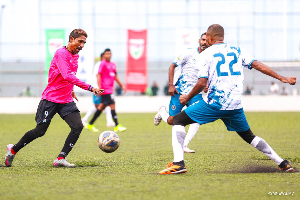 ސިފައިން އަތުން މުއިވެޔޮ އަށް މޮޅެއް