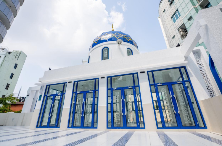 ޒަމާނީ ފެންވަރަށް ބަރުބަރީ މިސްކިތް އަލުން ހަދައި ހުޅުވައިފި