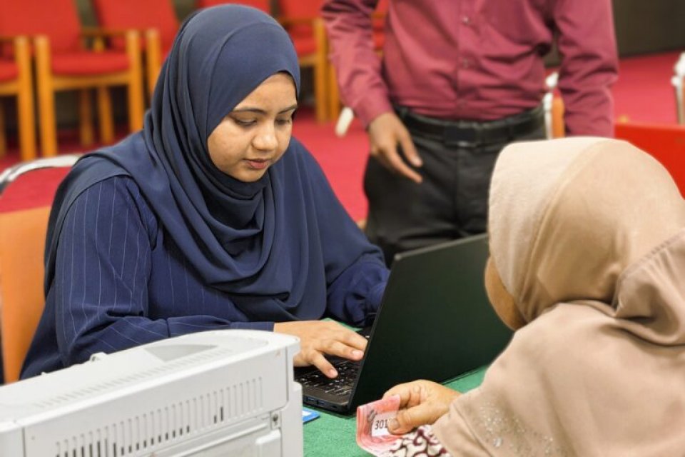 ކައުންޓަރުތަކުން ފިތުރު ޒަކާތް ބަލައިގަންނަން ފަށައިފި