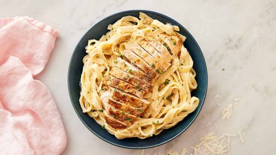 ވީ ބަދިގެ: ރޯދަ ވީއްލަން "ކްރީމީ ޗިކަން ޕާސްތާ" ވަރެއް ނޯންނާނެ!