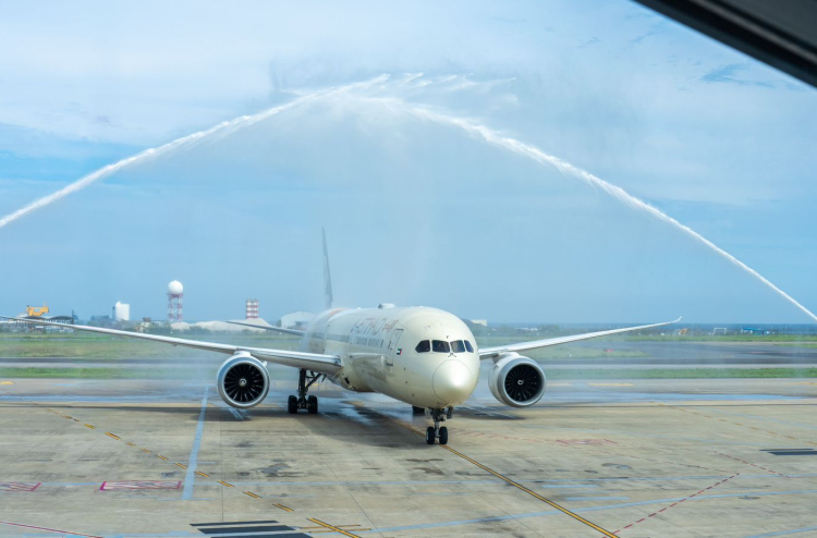 މެދުއިރުމަތީގެ އަސްކަރީ ކުރިމަތިލުން: ރާއްޖެ އަންނަ ފްލައިޓުތައް ކެންސަލް