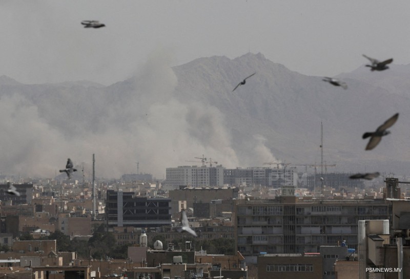 އީރާނަށް ބޮން އެޅުމުގެ ކުރިން ކުރި މަޝްވަރާތަކާއި ދެއްކި ބިރު!