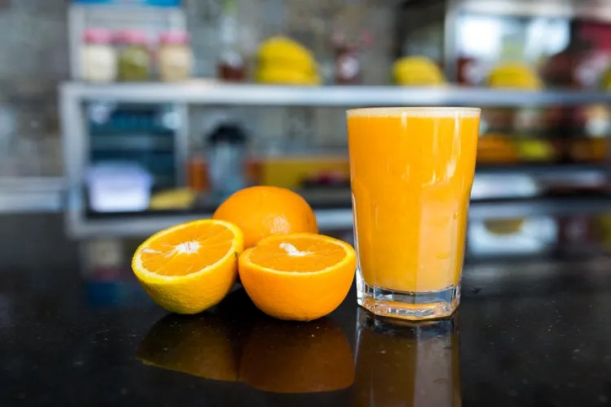 އޮރެންޖު: ހަށިގަނޑަށް ބޭނުންވާ ގިނަ ވިޓަމިންސްތަކުން މުއްސަނދި މޭވާއެއް