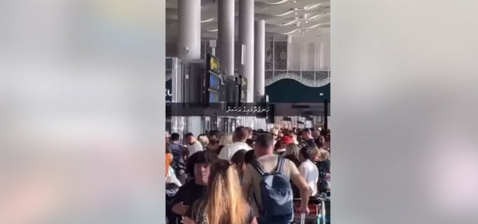 ހަމަލާތަކާއެކު މެދުއިރުމަތިން ރާއްޖެ އަންނަ ފްލައިޓްތައް ކެންސަލްވެ ވީއައިއޭ ތޮއްޖެހިއްޖެ