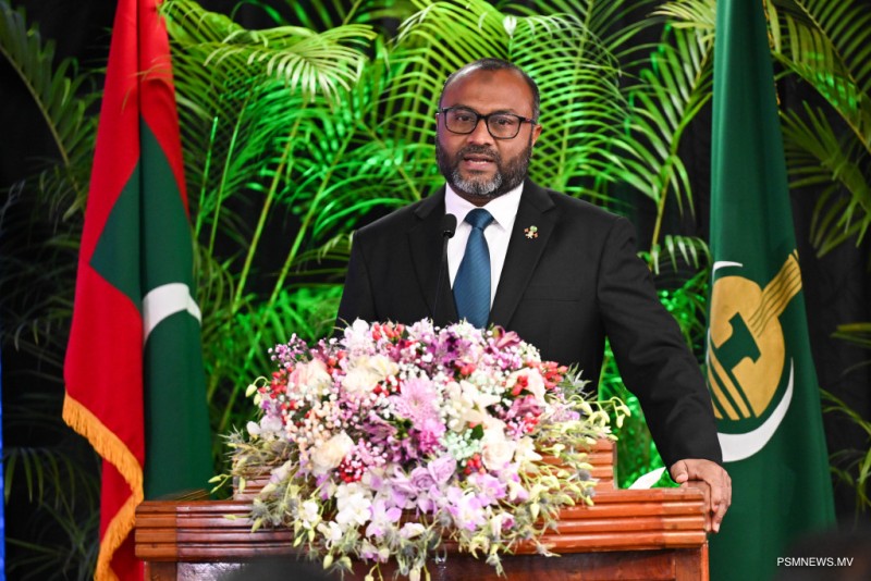 "އަމާޒަކީ އާބާދީގެ ނިސްބަތުން އެންމެ ގިނަ ހާފިޡުން ތިބި ޤައުމަށް ހެދުން"