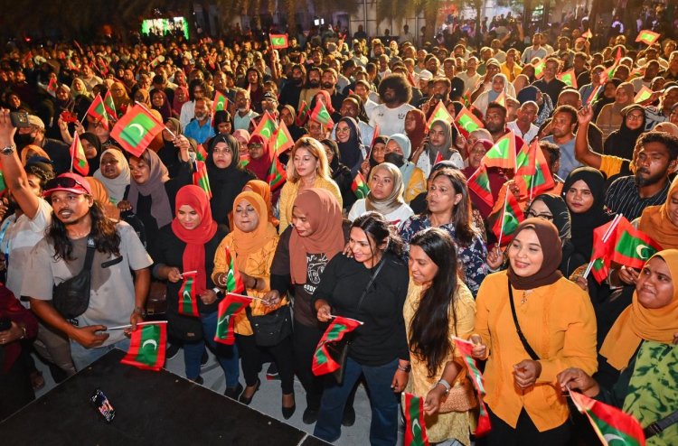 މައުރޫފާއި އިތުރު ދެ މީހަކަށް ދައުވާކުރަނީ ކެމްޕެއިނަށް ހުރަސްއަޅަން: އެމްޑީޕީ