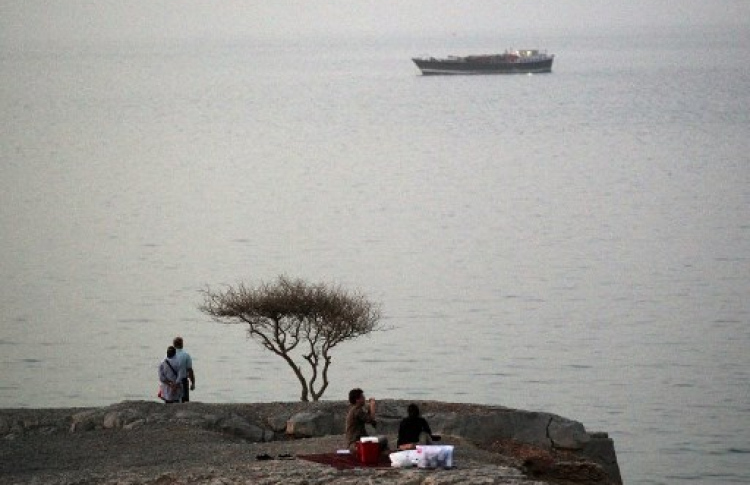 ތެލާއި ގޭސް އުފުލާ މައި މަގު ކަމަށްވާ ހޮރްމުޒް ކަނޑުއޮޅި އީރާނުން ބަންދުކޮށްފި