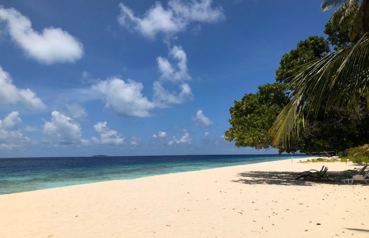 ރަންވޭ ބޮޑުކުރަން ދަރަވަންދޫ ބިން ހިއްކާކަށް ނޫޅެން: އަމީން