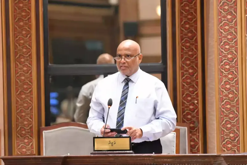 މެދުއިރުމަތީގެ މަސްރަހަށް އަންނަ ބަދަލާ ގުޅިގެން ދިވެހި ދަރިވަރުންނަށް އޭގެ އަސަރު ކުރޭތޯ ޚާއްސަ ސަމާލުކަމެއް ދީގެން ދަނީ ބަލަމުން: މިނިސްޓްރީ