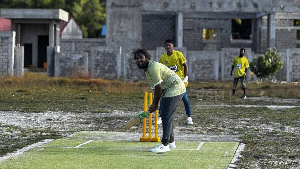 ކުނަހަންދޫ ކުރިކެޓް ކާނިވާ: ޑީއެކްސްއިން ވިޔަޒޯރު ބަލިކޮށްފި