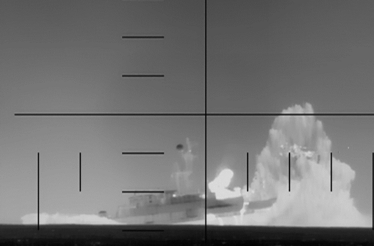 ހަނގުރާމަ އިންޑިއާ ކަނޑަށް؛ އީރާންގެ މަނަވަރު ފައްތާލީ އެމެރިކާގެ ސަބްމެރިން ޓޯޕިޑޯއަކުން