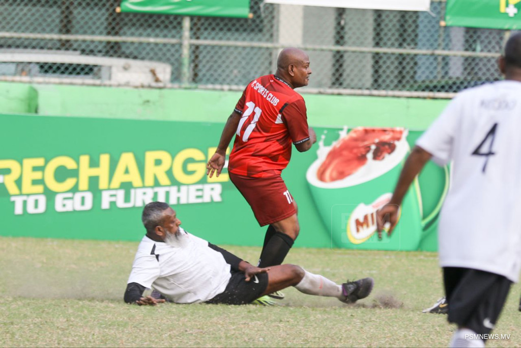 މާސްޓަރސް ކެޓަގަރީން ޓީސީ އެއްވަނައަށް