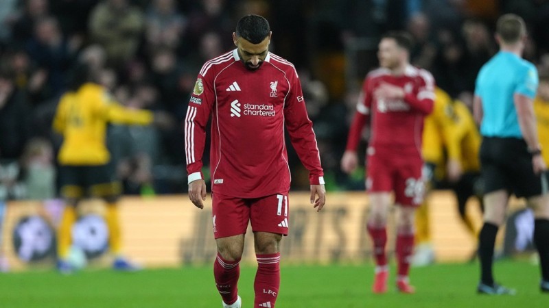 ތާވަލުގެ ފުލުގައި އޮތް ވުލްވްސް އަތުން ލިވަޕޫލަށް ހިތި ބައްްޔެއް