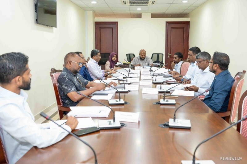 2 އަހަރު ވަންދެން ޑިއުޓީން، ދަރިފުޅަށް ދޭވަގުތު އިތުރުކުރަން ފާސްކޮށްފި