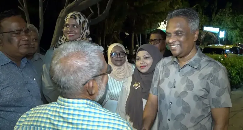 ރައީސް ޑރ.މުހައްމަދު މުއިއްޒުގެ ވިސްނުންފުޅަކުން މާލެ އަށް ވީ އެއްވެސް ކަމެއް ނެތް، އުޅުއްވަނީ އެހެން މީހުން ކުރި ކަންކަމުގެ ވެސް ކްރެޑިޓް ނަންގަވަން: އާދަމް އާޒިމް