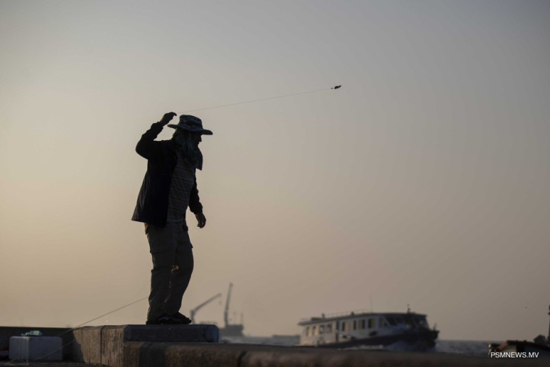 ފޮޓޯ: ރޯދަ ކުރުކުރަން މަހަށް