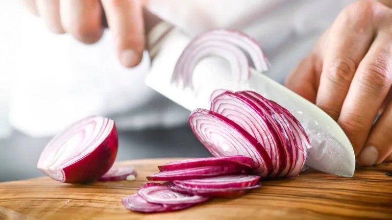 ފިޔާ ކޮށާއިރު "ރޮވެނީ" ކޮން ބަޔަކަށް؟