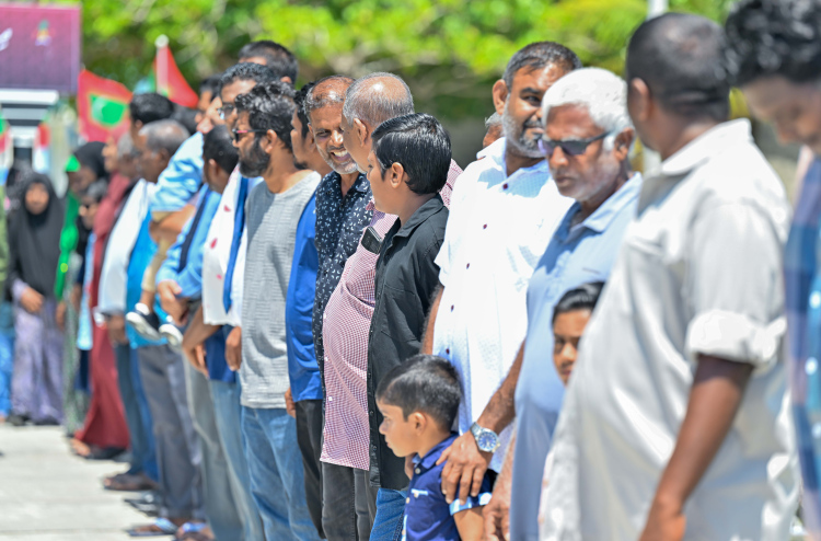 ރަތްމަންދޫ މީހުން ތުލުސްދުއަށް ބަދަލުކުރަން 44 ގޯތި ހަމަޖައްސައިފި