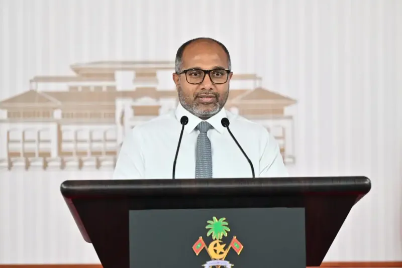 ހުއިފިލަނޑާތައް ނީލަން ކިޔަން ނިންމީ އެތަކެތި ހަލާކުވާނެތީ، ތަކެތީގެ ވެރިފަރާތް ކަނޑައެޅުމުން އެ ފައިސާ އެމީހަކަށް ދޭނަން: އިޙްސާން