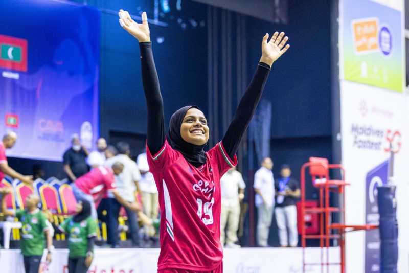 ވޮލީއަށް ހިތްދޫވެ، ތަފާތު ދެއްކުމުގައި!