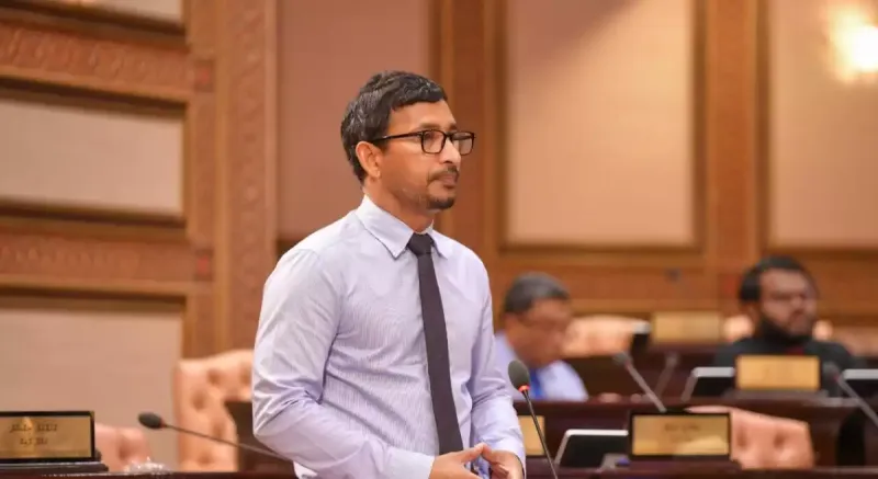 ގަވާއިދާ ޚިލާފަށް އުޅޭ ބިދޭސީން މިހާރު ރާއްޖެއަކު ނެތް: މެންބަރު ފަލާހު