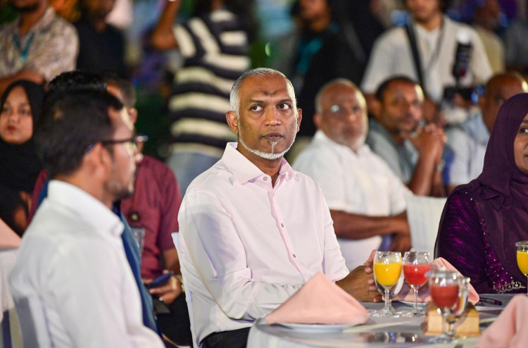 ހަކުރު ސަބްސިޑީ ކަނޑާލާކަށް ނޫޅެން: ރައީސް