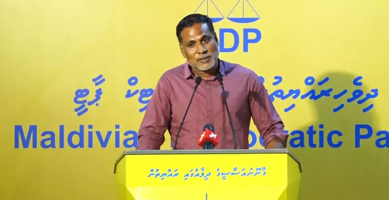 ކޮވިޑުގެ ޙާލަތުގައިވެސް މާލީ ހާލަތު ދުވަހުން ދުވަހަށް ސާފުކޮށްދިން، މިއަދު މާލީ ވަޒީރު ވީތަނެއް ނޭނގެ: ޝަމްހީދު