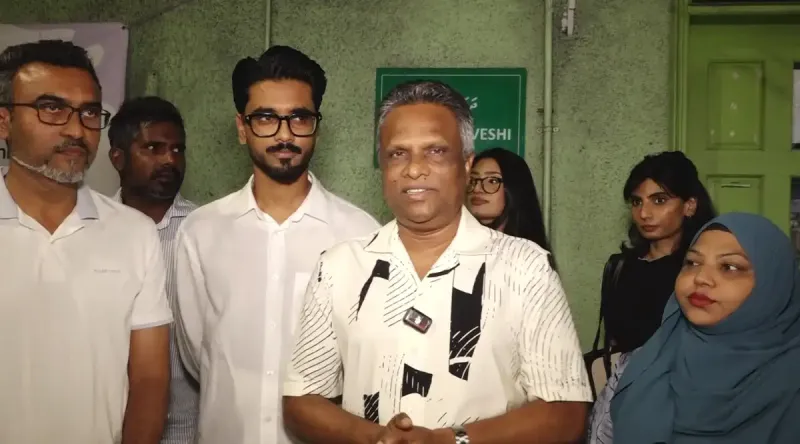 މާލޭގެ ރައްޔިތުންގެ ކިބައިން އެދޭ އެދުމަކީ މި ދޮގުހަދާ ސަރުކާރަށް ނޫނެކޭ ބުނުން: އާޒިމް