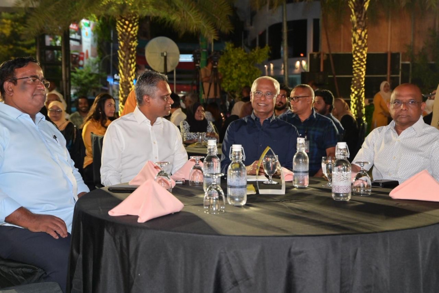 ހަނގުރާމައިގެ ދަތިތަކާ މެދު އޮޅުވާލާ ނަމަ، ދެން ނުކުމެދާނެ އުނދަގޫ މާ ބޮޑުވާނެ: ޞާލިޙް