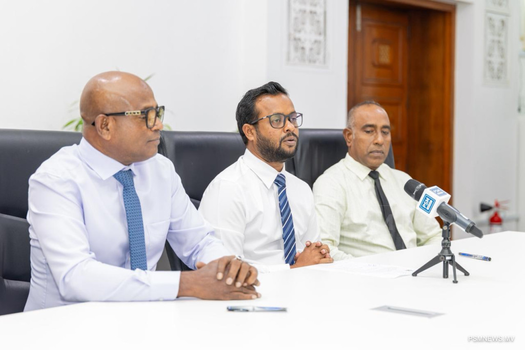 މަޑަވެލި ބިން ހިއްކުމާއި ގޮނޑުދޮށް ޙިމާޔަތްކުރުމުގެ މަސައްކަތް އެމްޓީސީސީއަށް