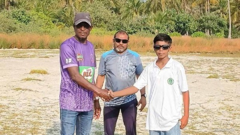 ކުނަހަންދޫ ކުރިކެޓް ކާނިވާ: ކަދުރު އެފްސީ އަދި ވިޔަޒޯރަށް މޮޅެއް