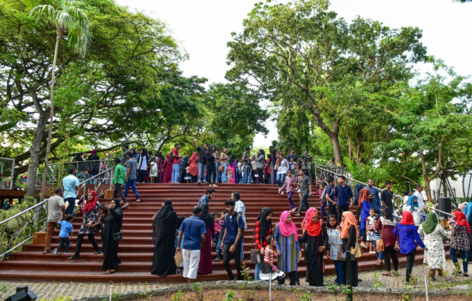 ސަލްޓަން ޕާކު އީދު ދުވަހު ހުޅުވަނީ