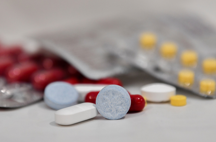 އާ ކުންފުނިން ބޭސް އެތެރެކޮށް، ރަށްރަށަށް ފޮނުވަން ފަށައިފި