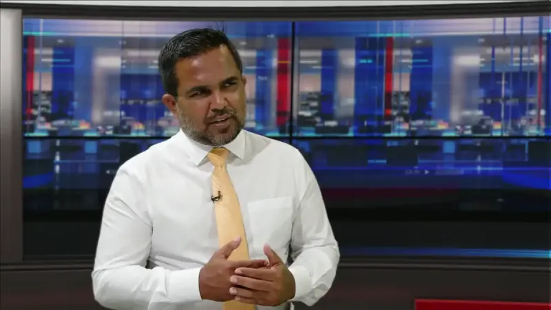 ރައްޔިތުންނަށް ބޭނުންޖެހިފަ ހުރި ކިތަންމެ ކަމެއްގައި ރައީސް މުއިއްޒު ގެންދަވަނީ އޮޅުވާލަމުން: އިހުސާން