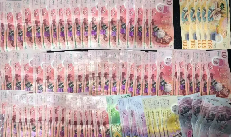 ފުލުހުންގެ ޚާއްސަ އޮޕަރޭޝަންތަކެއްގައި 11 މީހަކު ހައްޔަރުކޮށް، ދެ ލައްކައަށް ވުރެ ގިނަ ރުފިޔާ ހޯދައިފި