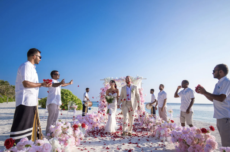 ރަމްޒީ ކައިވެނީގެ ހުވަފެނީ ހަފްލާއަށް ފަހު ރާއްޖޭގައި ބަންދު