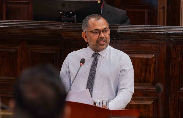 ދައުލަތުގެ ރިޒާވަށް އިތުރު 100 މިލިއަން ޑޮލަރު ހޯދަން ދެ އެޖެންސީއަކާ އެކު އެއްބަސްވެއްޖެ