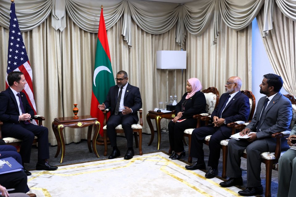 ރާއްޖެ ވަޑައިގެން އެމެރިކާގެ މަންދޫބާއެކު މުހިންމު މަޝްވަރާތަކެއް