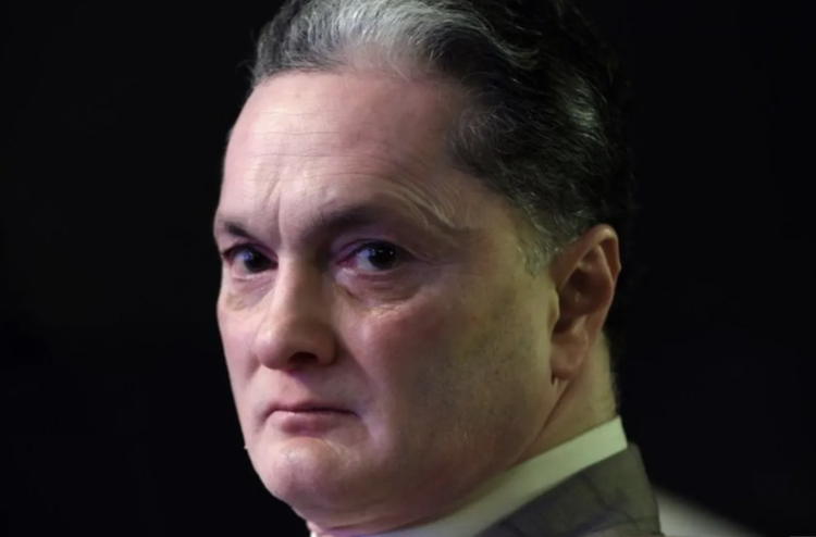 ބަންޑުން ޖަހާލި ލޯންޗުގައި ބިލިނިއަރު ގޯތަމް ސިންގްހާނިއާ ވެސް ދަތުރުކުރި