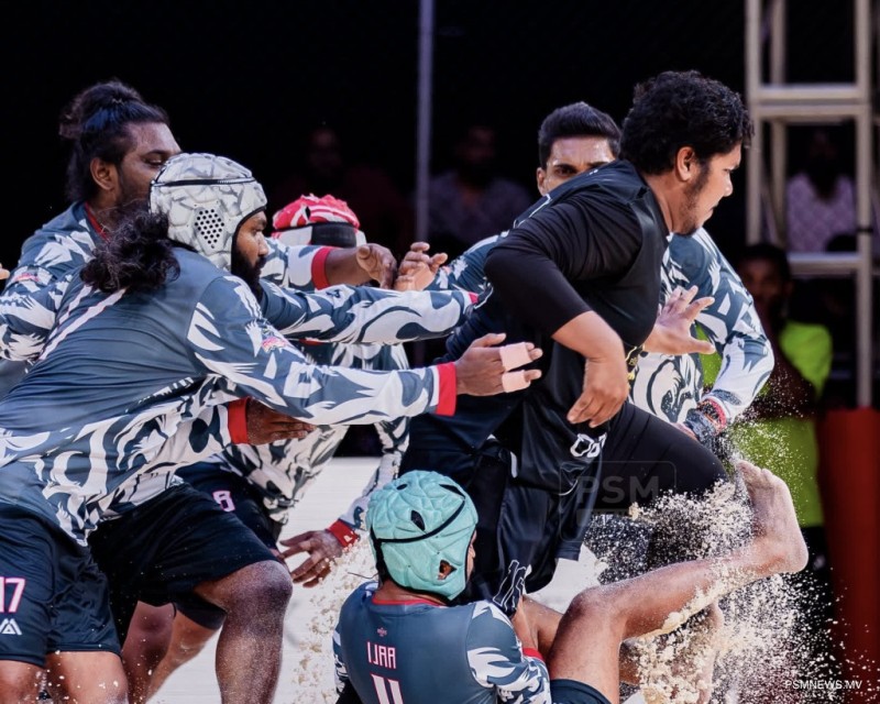 ޢީދު ބައިބަލާ: ފުރަތަމަރޭ ވުލްވްސް ތަފާތު ދައްކާލައިފި