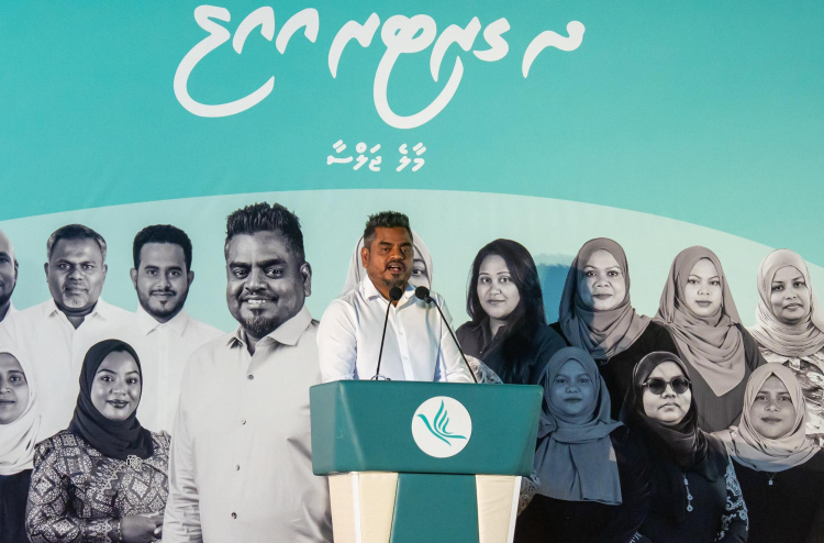 އައްޑޫގެ މުސްތަގުބަލް ސިޔާސީ ކުޅިވަރަކަށް ހަދައިގެން ނުވާނެ، ގާބިލް ލީޑަޝިޕެއް މުހިންމު: މުޝްރިފް